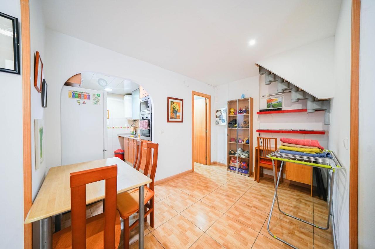 Casa Ferrer Appartamento L'Hospitalet de Llobregat Esterno foto