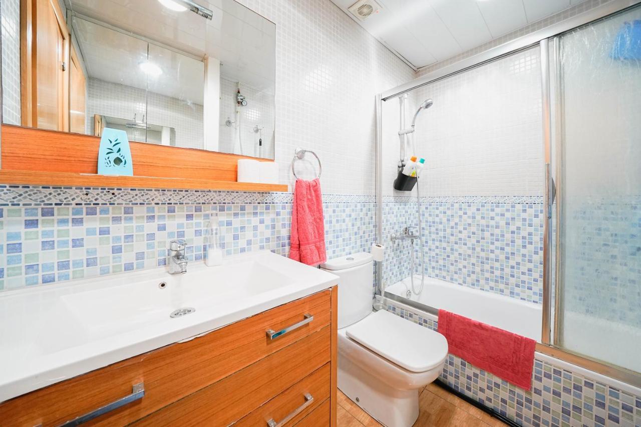 Casa Ferrer Appartamento L'Hospitalet de Llobregat Esterno foto